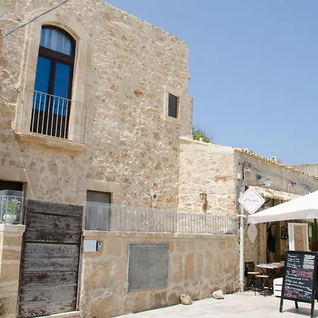 別荘 La Casa Della Tonnara, *